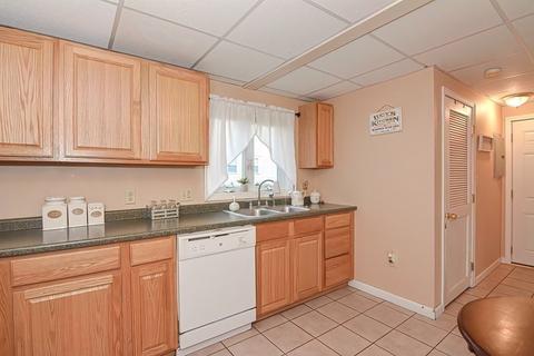21 Almy St, Fall River, MA 02720 photo 8