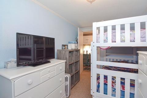 21 Almy St, Fall River, MA 02720 photo 18