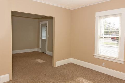 22 Marcelle St, Chicopee, MA 01020 photo 7