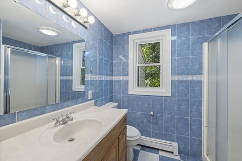 4 Hampton Rd, Stoneham, MA 02180 photo 20