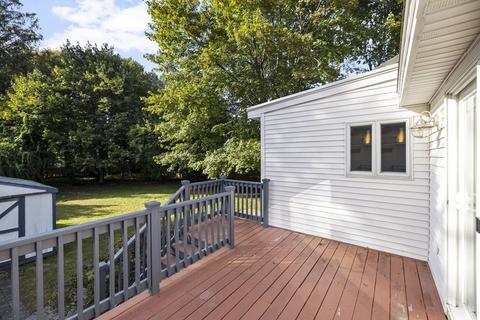 4 Hampton Rd, Stoneham, MA 02180 photo 32