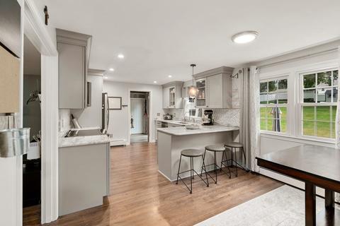 7 Ardmore Dr, Danvers, MA 01923 photo 31