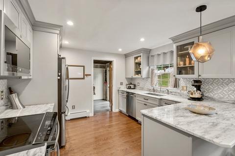 7 Ardmore Dr, Danvers, MA 01923 photo 34