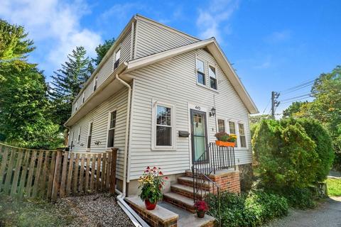 443 West St, Reading, MA 01867 photo 2