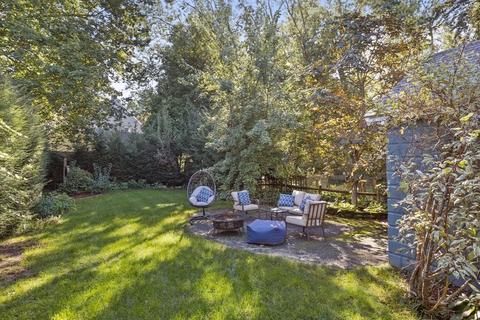 13 Winthrop Ave, Reading, MA 01867 photo 28