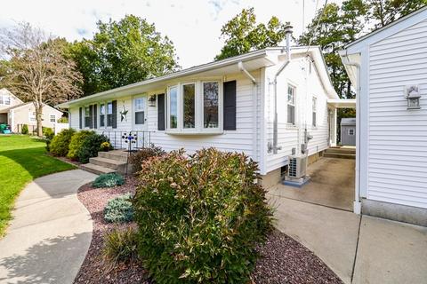 75 Murphy Ln, Chicopee, MA 01020 photo 3