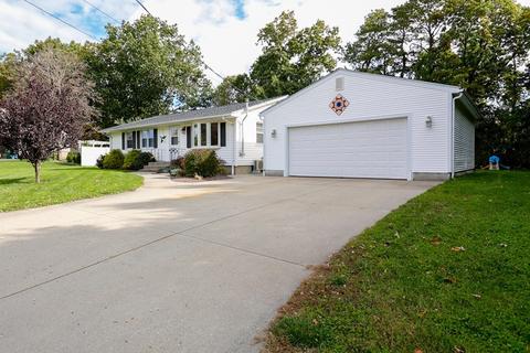 75 Murphy Ln, Chicopee, MA 01020 photo 2