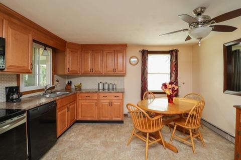 75 Murphy Ln, Chicopee, MA 01020 photo 11