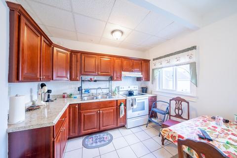 236 Tecumseh St, Fall River, MA 02721 photo 15