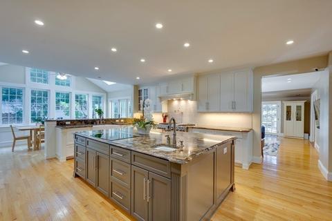 63 Brook St, Wellesley, MA 02482 photo 9