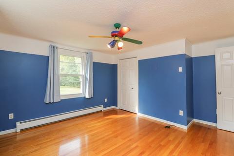 155 Senator St, Springfield, MA 01129 photo 15
