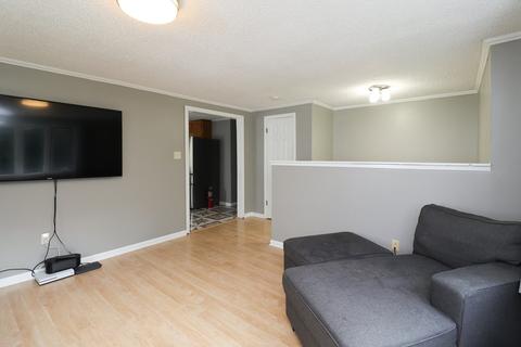 155 Senator St, Springfield, MA 01129 photo 6