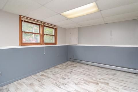 155 Senator St, Springfield, MA 01129 photo 31