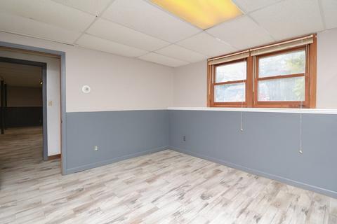155 Senator St, Springfield, MA 01129 photo 32