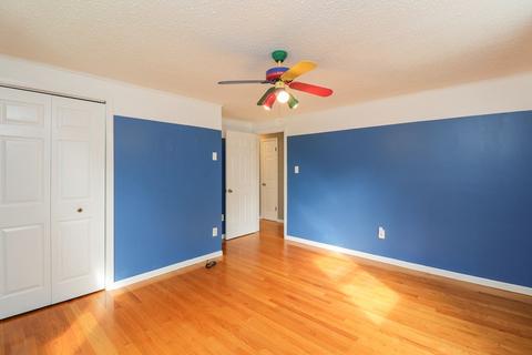 155 Senator St, Springfield, MA 01129 photo 16