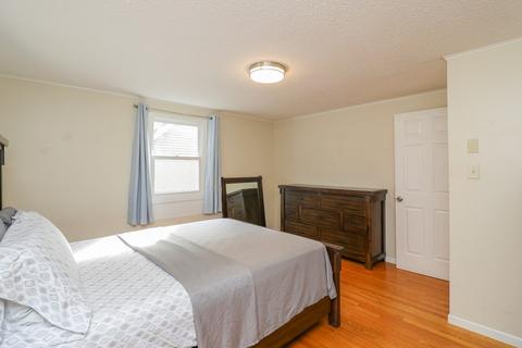 155 Senator St, Springfield, MA 01129 photo 21