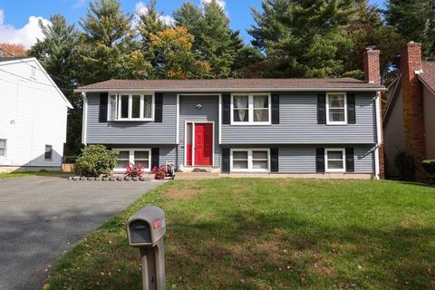 155 Senator St, Springfield, MA 01129 photo 2