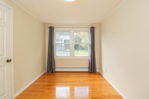 155 Senator St, Springfield, MA 01129 photo 13