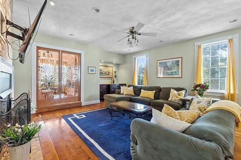 18 Hillcrest Rd, Danvers, MA 01923 photo 6