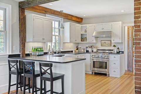 237 Hillside St, Milton, MA 02186 photo 3