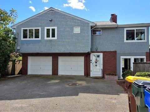 47 Kay St, Fall River, MA 02724 photo 2