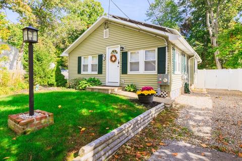 20 Onset St, Worcester, MA 01604 photo 1