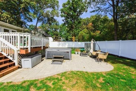 20 Onset St, Worcester, MA 01604 photo 16