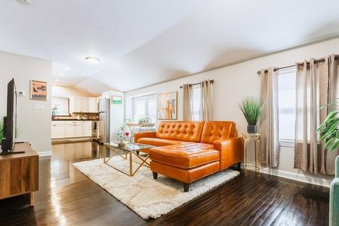 20 Onset St, Worcester, MA 01604 photo 3