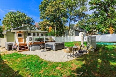20 Onset St, Worcester, MA 01604 photo 15