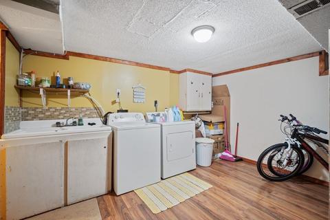 72 Curve St, Springfield, MA 01104 photo 11