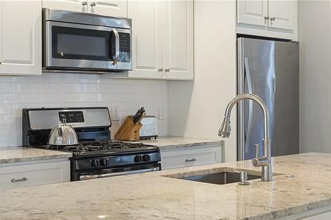 15 Cherry St #11, Danvers, MA 01923 photo 9