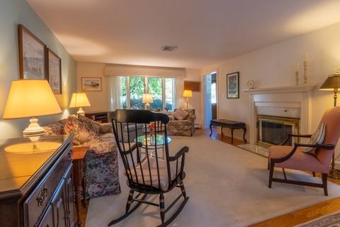238 Great Plain Ave, Needham, MA 02492 photo 5