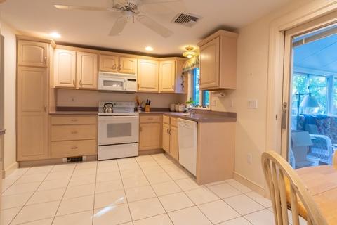 238 Great Plain Ave, Needham, MA 02492 photo 7