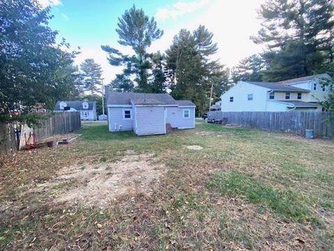 8 Ash Rd, Halifax, MA 02338 photo 3