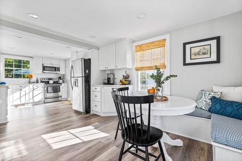 21 Bradley Woods, Hingham, MA 02043 photo 2