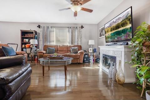 146 Newton St, Fall River, MA 02721 photo 4
