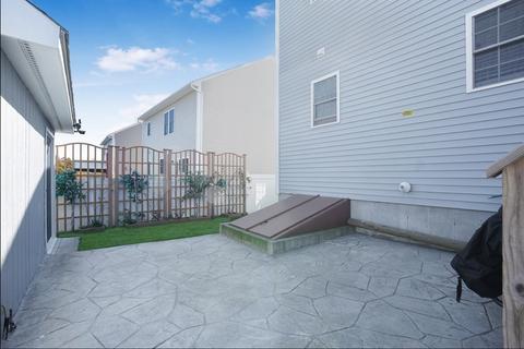 146 Newton St, Fall River, MA 02721 photo 24