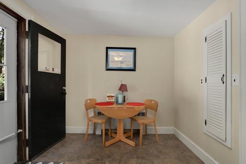 85 Gardner St, Hingham, MA 02043 photo 14