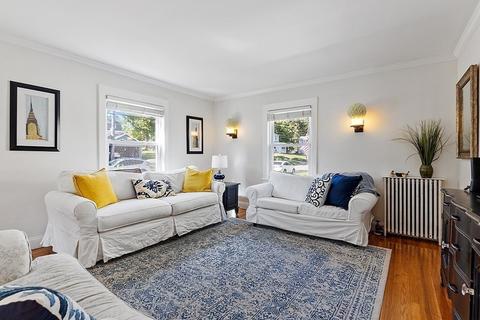 15 Wetherbee Ave, Lowell, MA 01852 photo 2