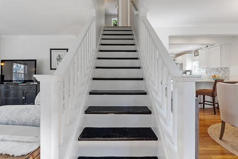 15 Wetherbee Ave, Lowell, MA 01852 photo 11
