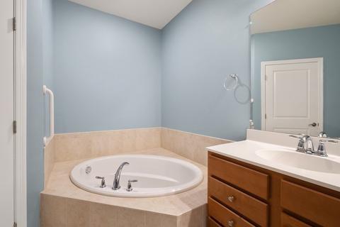 36 Augustus Ct #4010, Reading, MA 01867 photo 20
