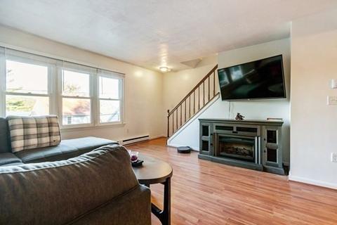 26 Proctor St #D, Worcester, MA 01606 photo 8