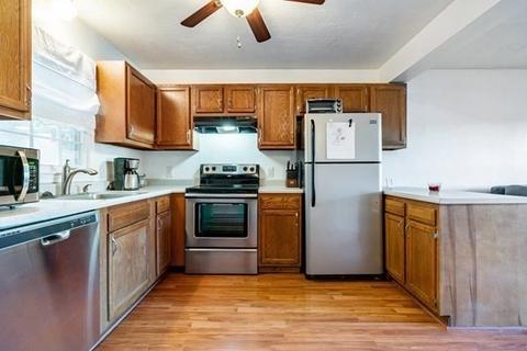 26 Proctor St #D, Worcester, MA 01606 photo 4