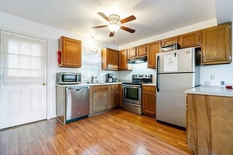 26 Proctor St #D, Worcester, MA 01606 photo 3