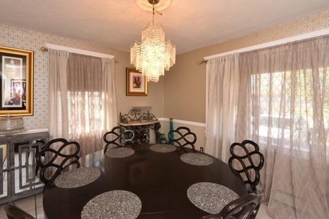 145 Walnut St, Framingham, MA 01702 photo 14