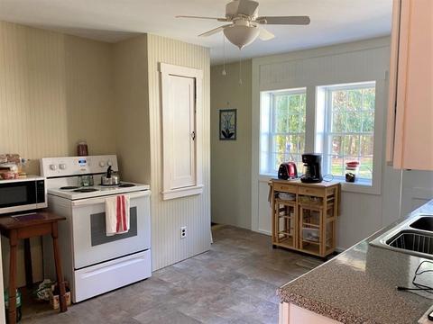 39 Highland St, Ware, MA 01082 photo 15