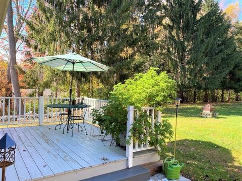 39 Highland St, Ware, MA 01082 photo 3