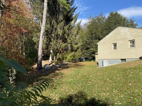 39 Highland St, Ware, MA 01082 photo 11