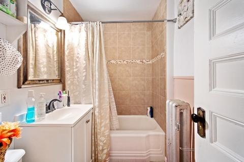 42 Biltmore St, Springfield, MA 01108 photo 11