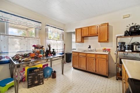 42 Biltmore St, Springfield, MA 01108 photo 25